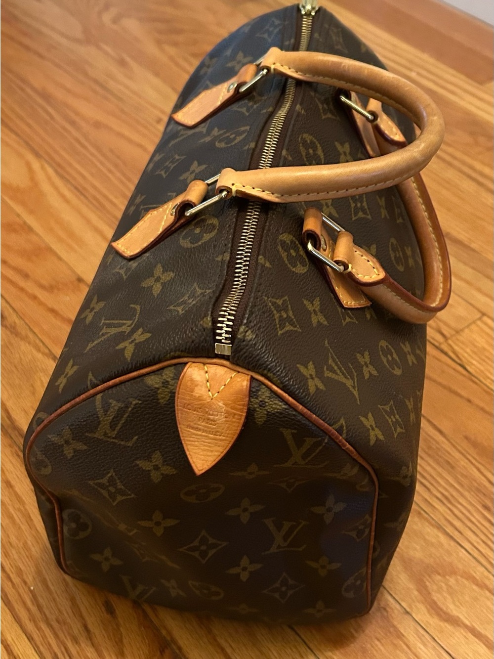 Authentic Louis Vuitton Speedy 30 in Monogram canvas - Picture 2 of 15